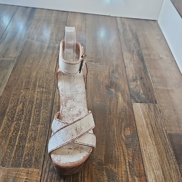 Bed Stu Kalah White and Brown Distressed Leather Boho Platform Sandals Size 7 - Picture 5 of 10